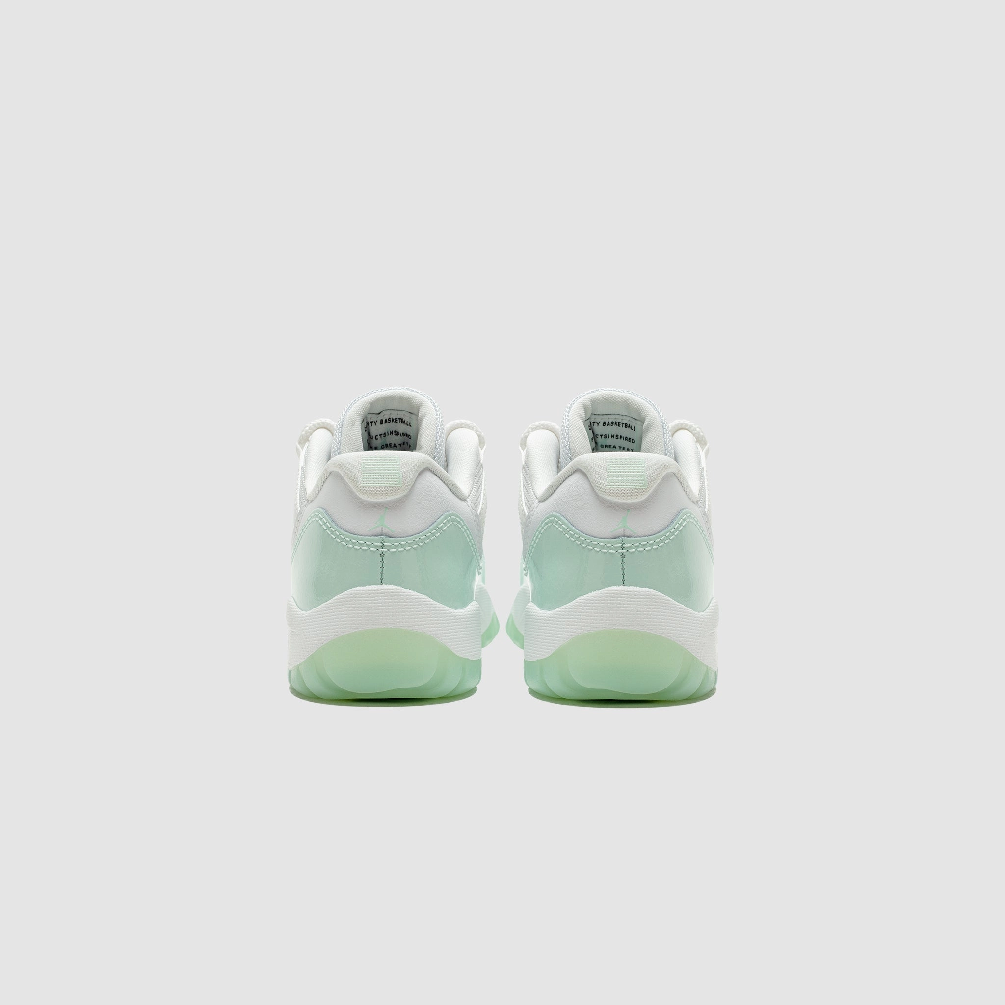 AIR JORDAN 11 RETRO LOW (PS) "IGLOO"