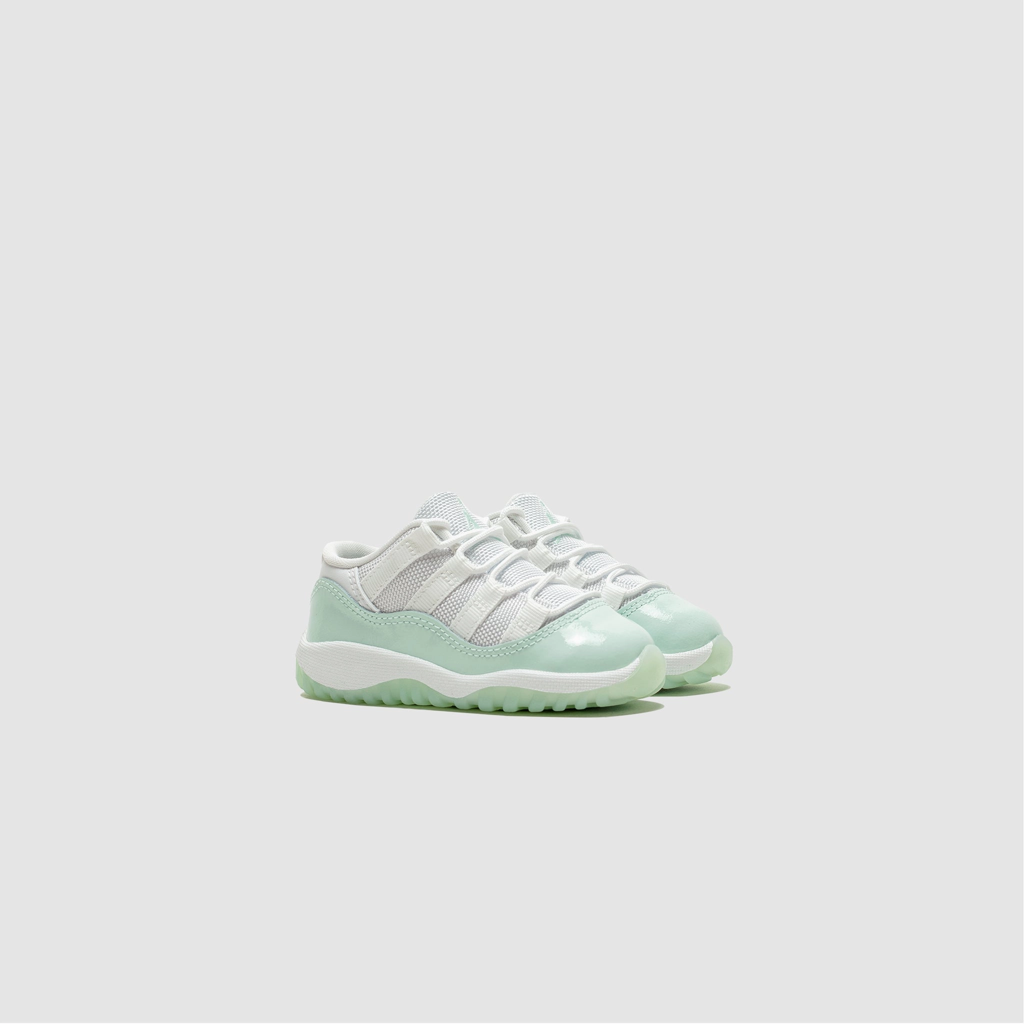 AIR JORDAN 11 RETRO LOW (TD) "IGLOO"