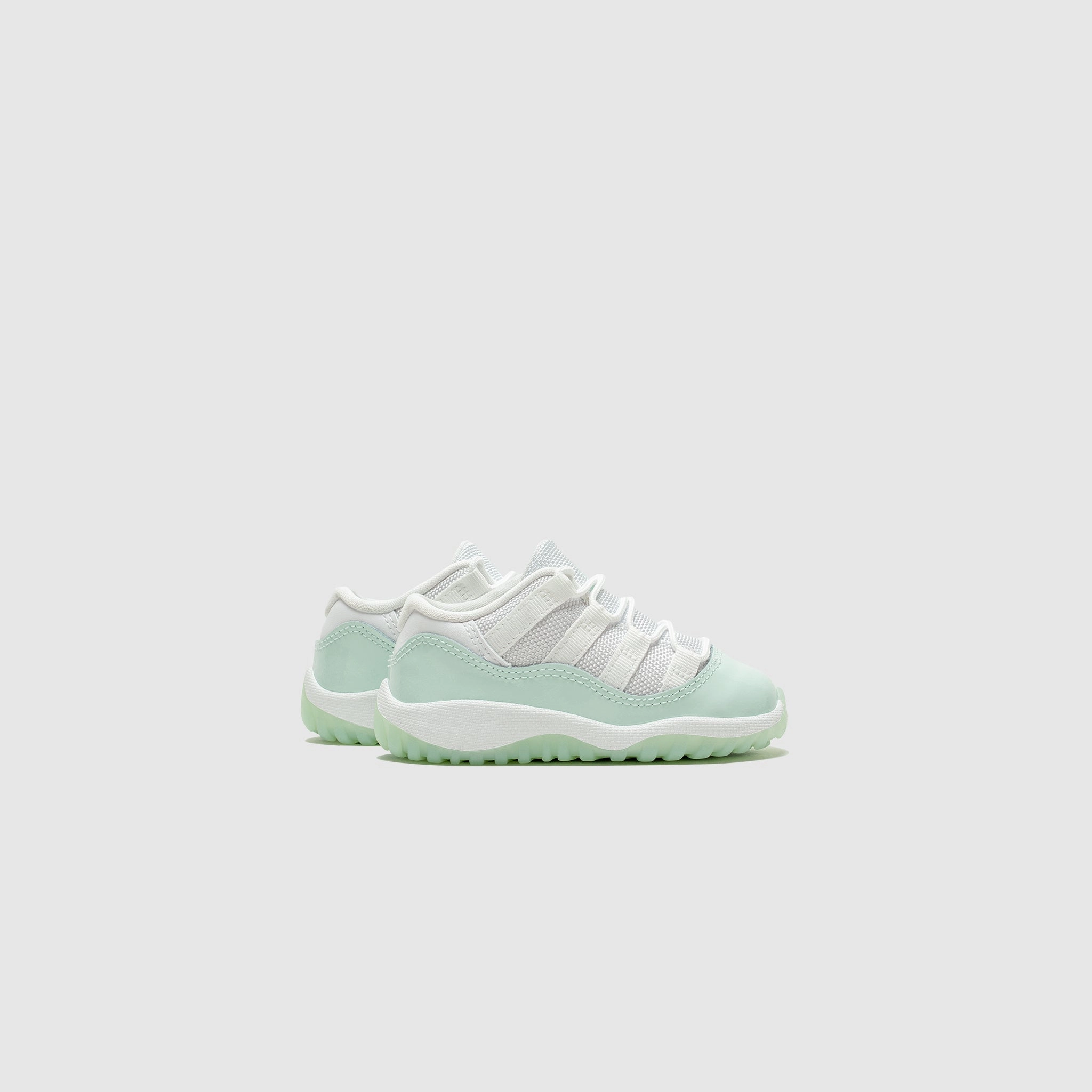 AIR JORDAN 11 RETRO LOW (TD) "IGLOO"