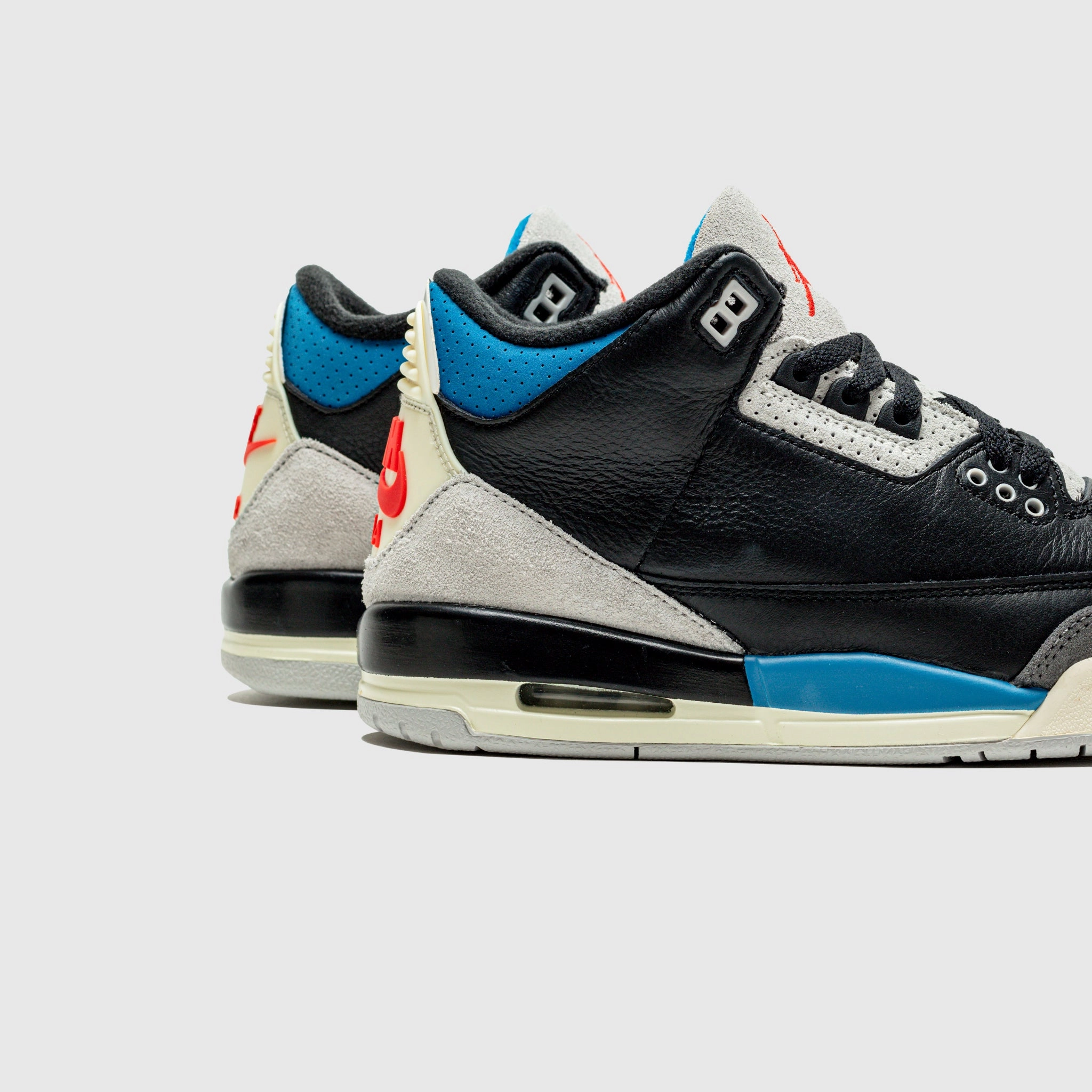 AIR JORDAN 3 RETRO OG "RARE AIR" (GS)