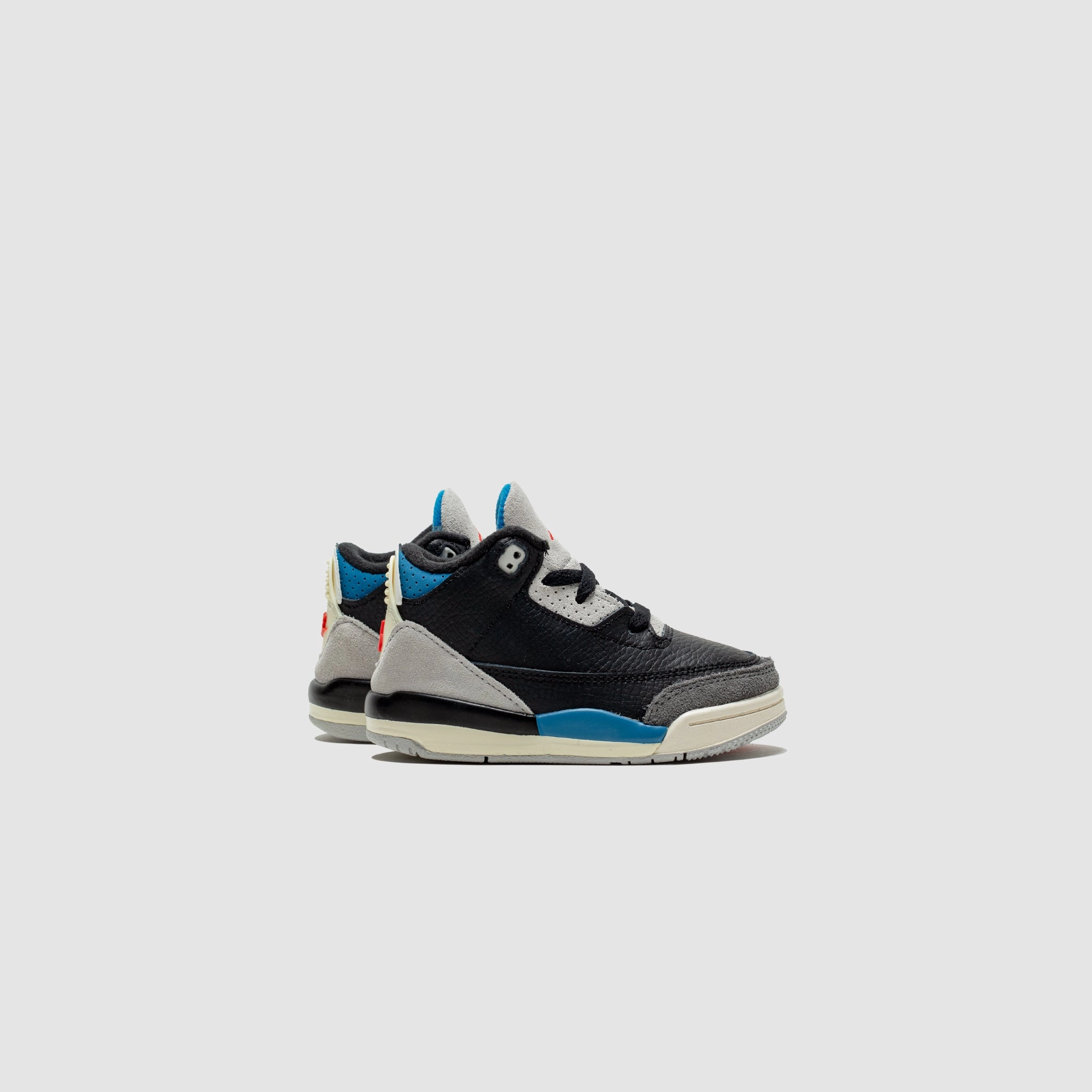 AIR JORDAN 3 RETRO OG "RARE AIR" (TD)