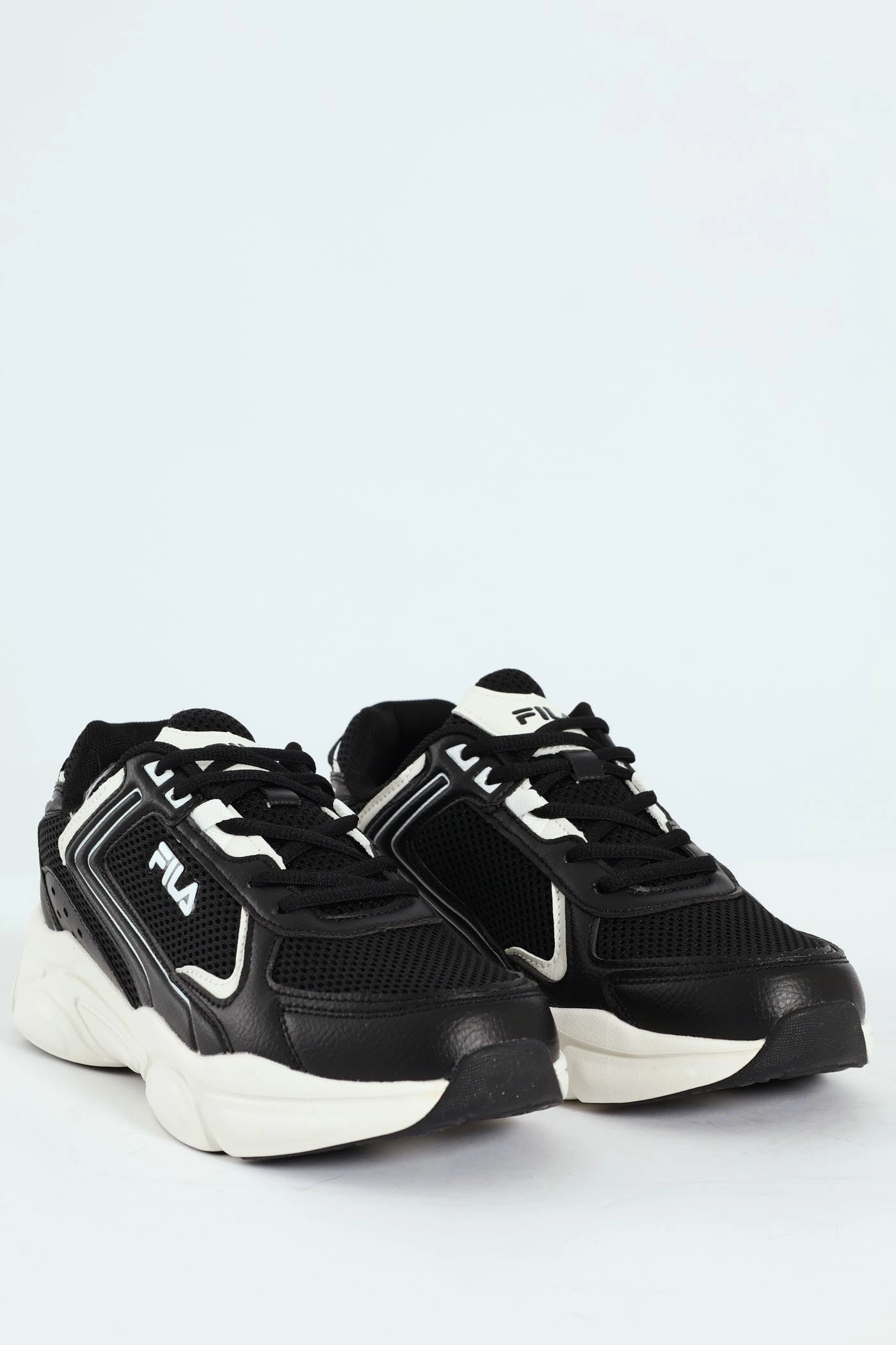 Arturo Lace Up Trainer - Black/White