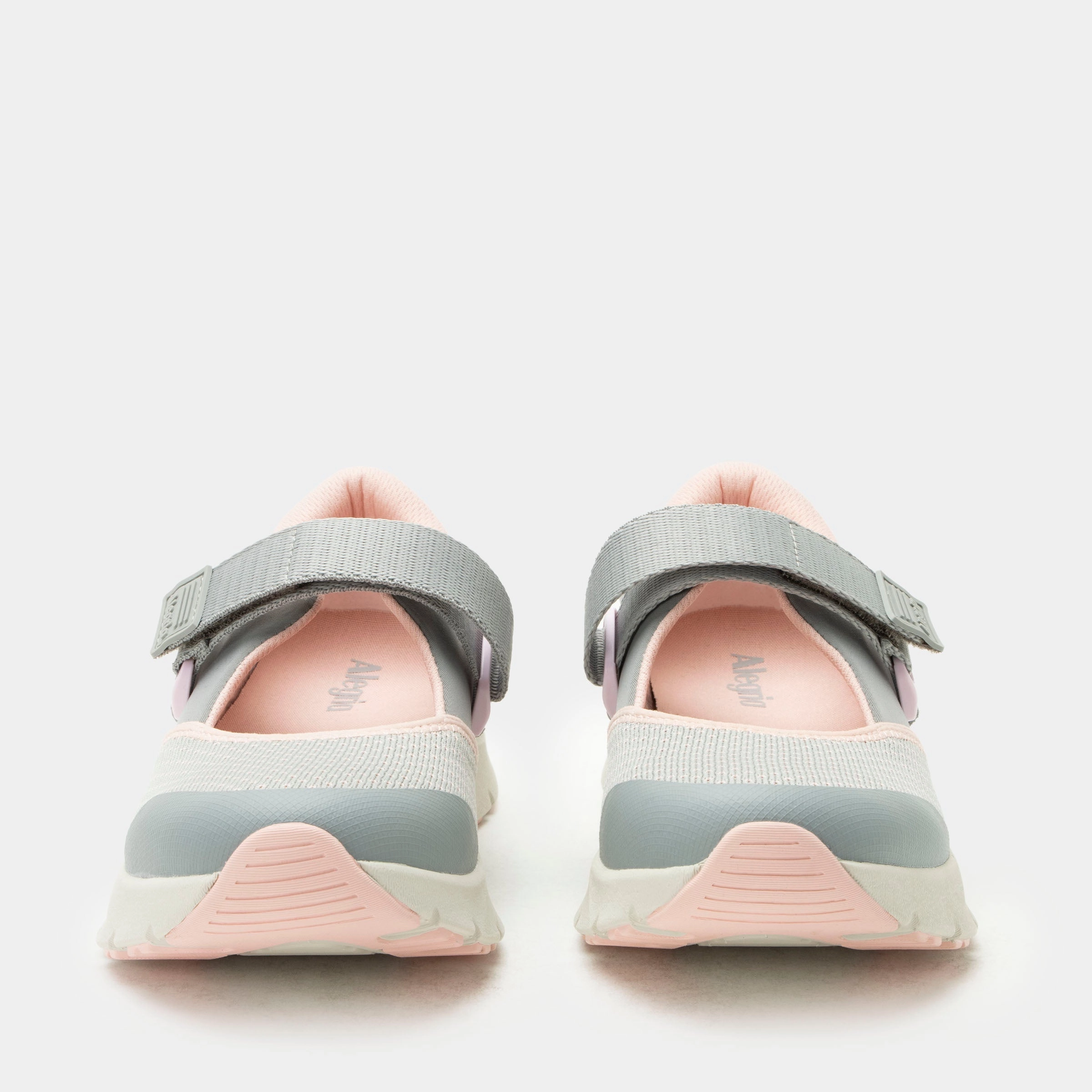 Atlis Frosting Shoe