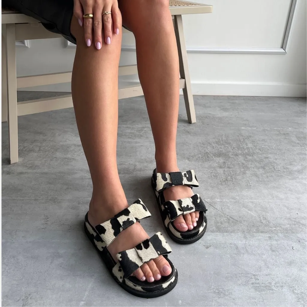 BE MY GUEST - COW PATTERN - BLACK/OFF WHITE
