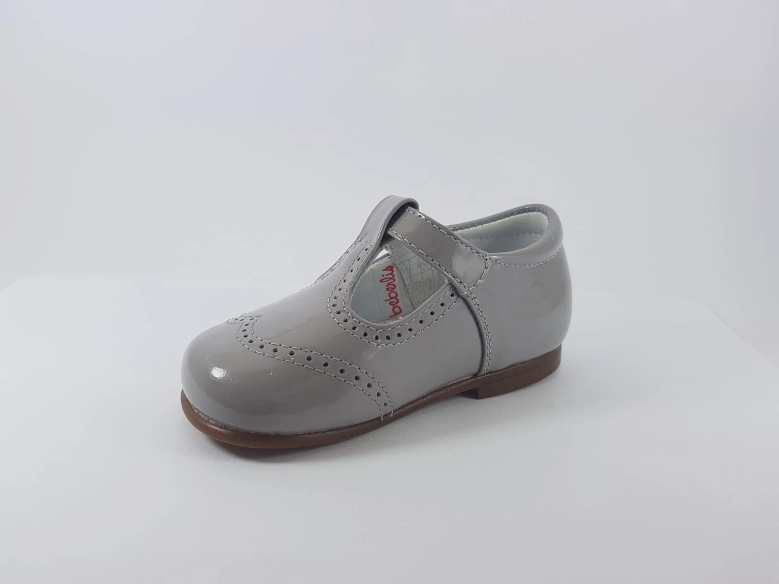 Beberlis Gray Patent T-Strap