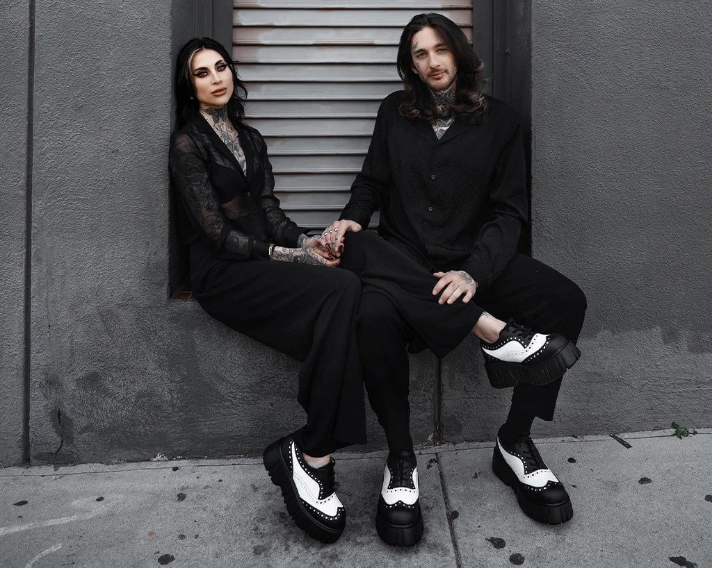 Black & White TUKskin Anarchic Airship Brogue