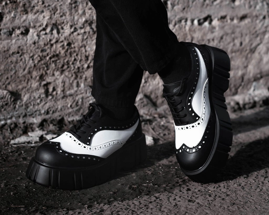 Black & White TUKskin Anarchic Airship Brogue