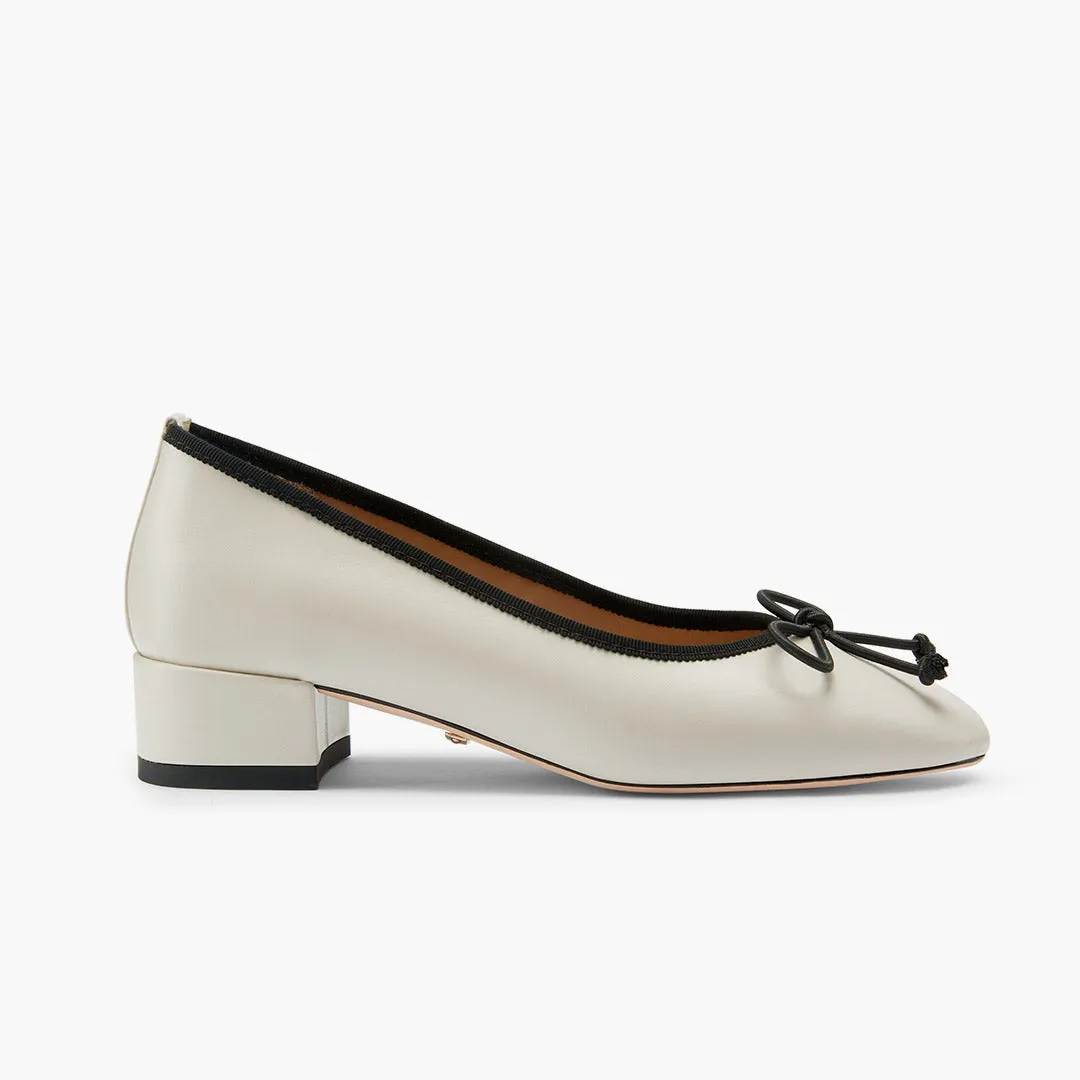 *Chiara - Ivory 3cm Ballet Pumps