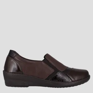 CP461 - CHOCOLATE PATENT FLATS