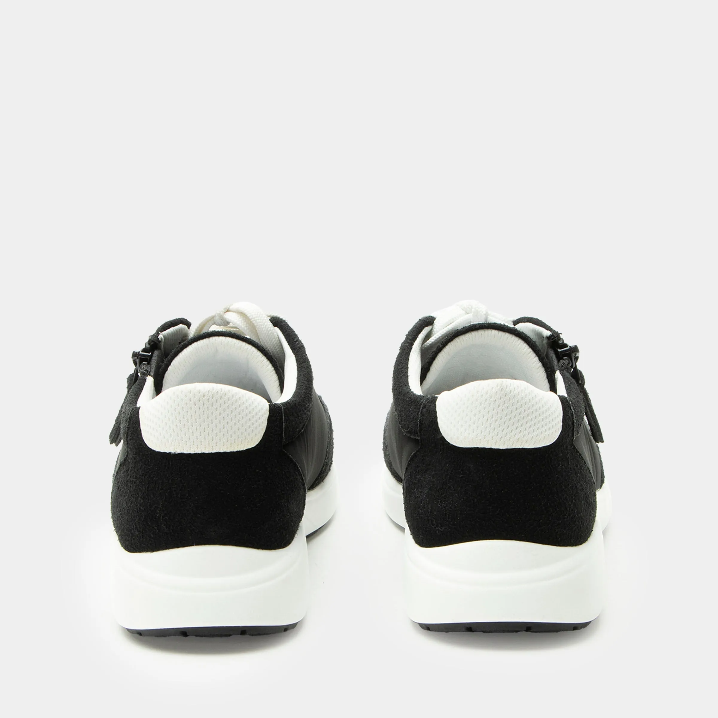 Eazeer Monochrome Shoe