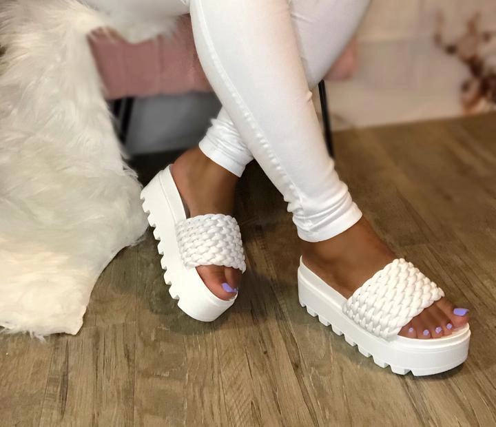 Erianne Sandals - White