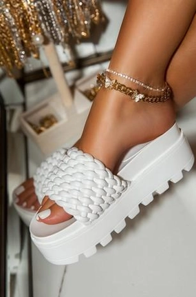 Erianne Sandals - White