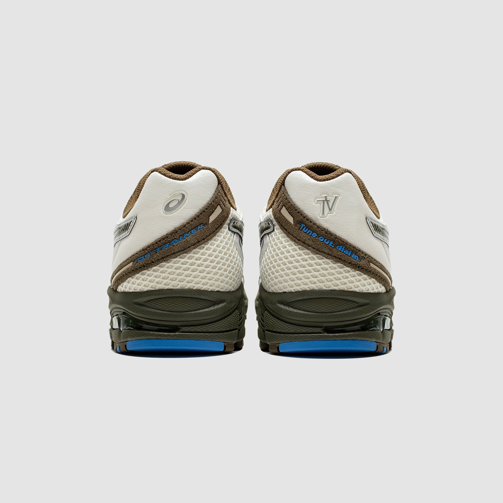 GEL-DS TRAINER 14 X THE VACATION COMPANY