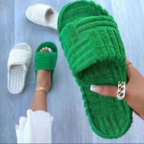 Giavana Slides- Green