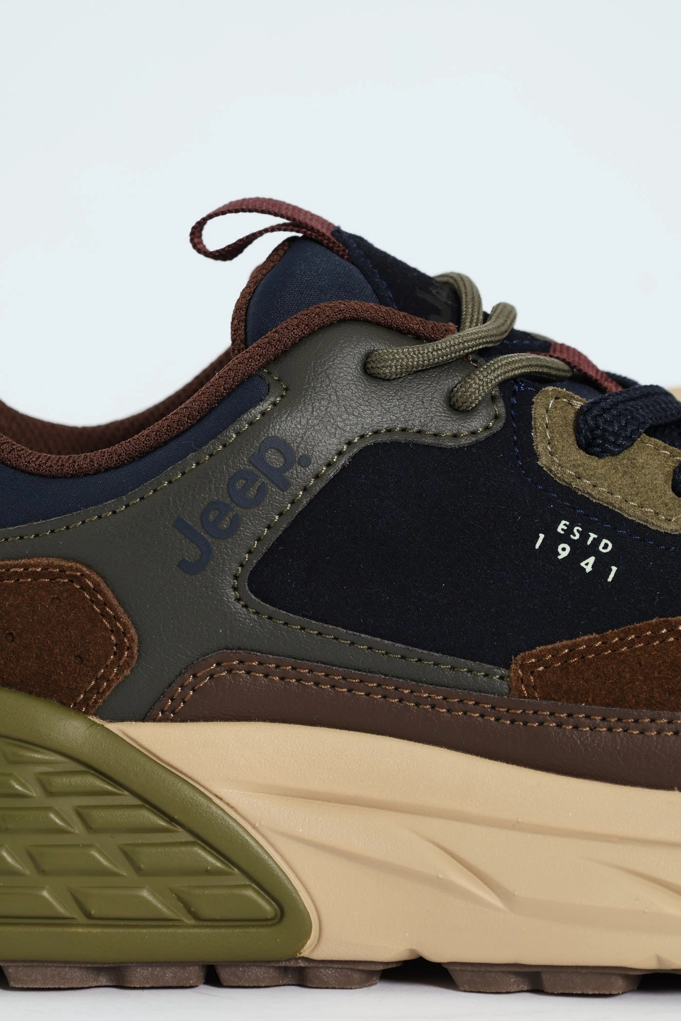 Groove Retro Trainer - Multi