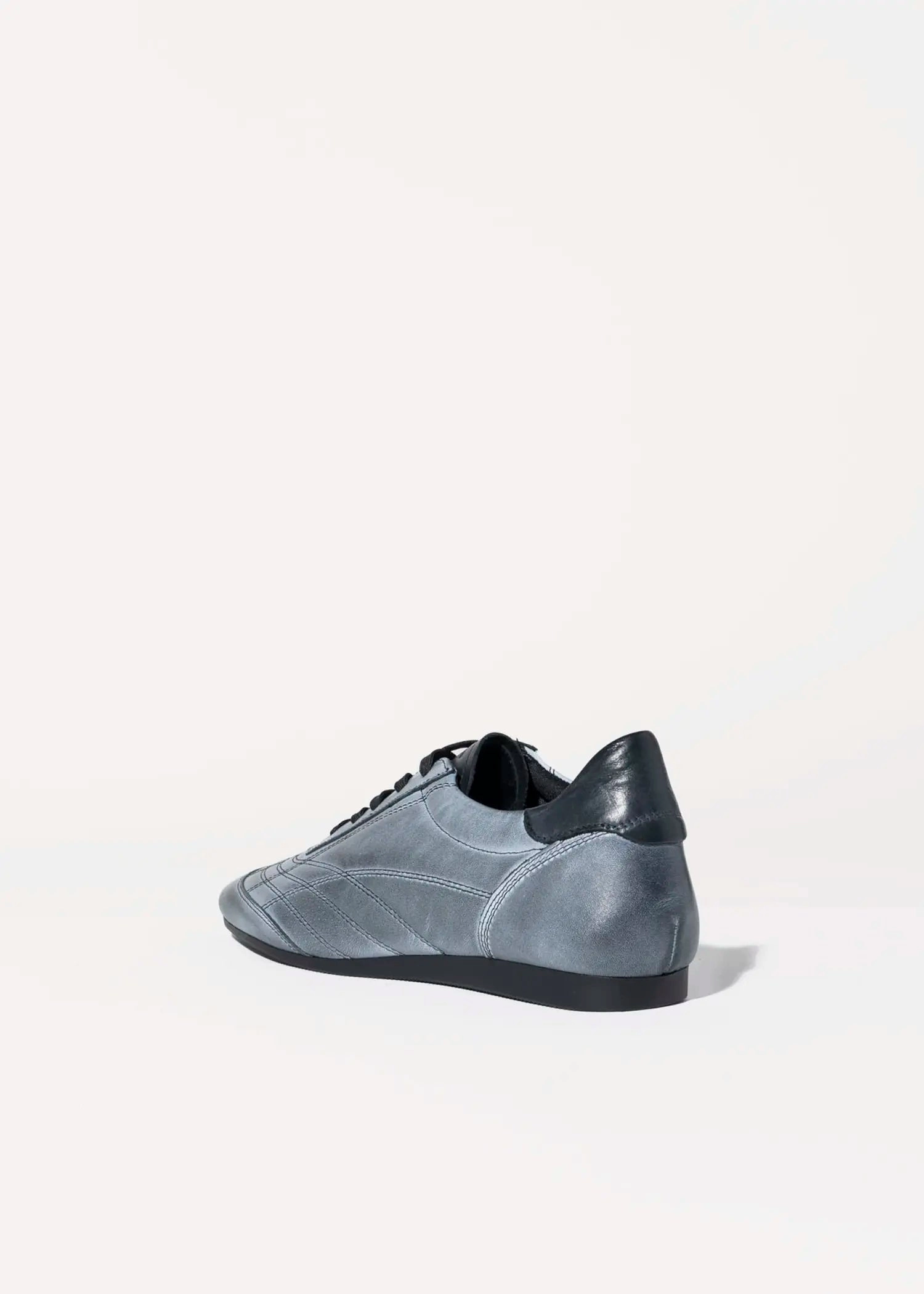 Hillary Sneaker