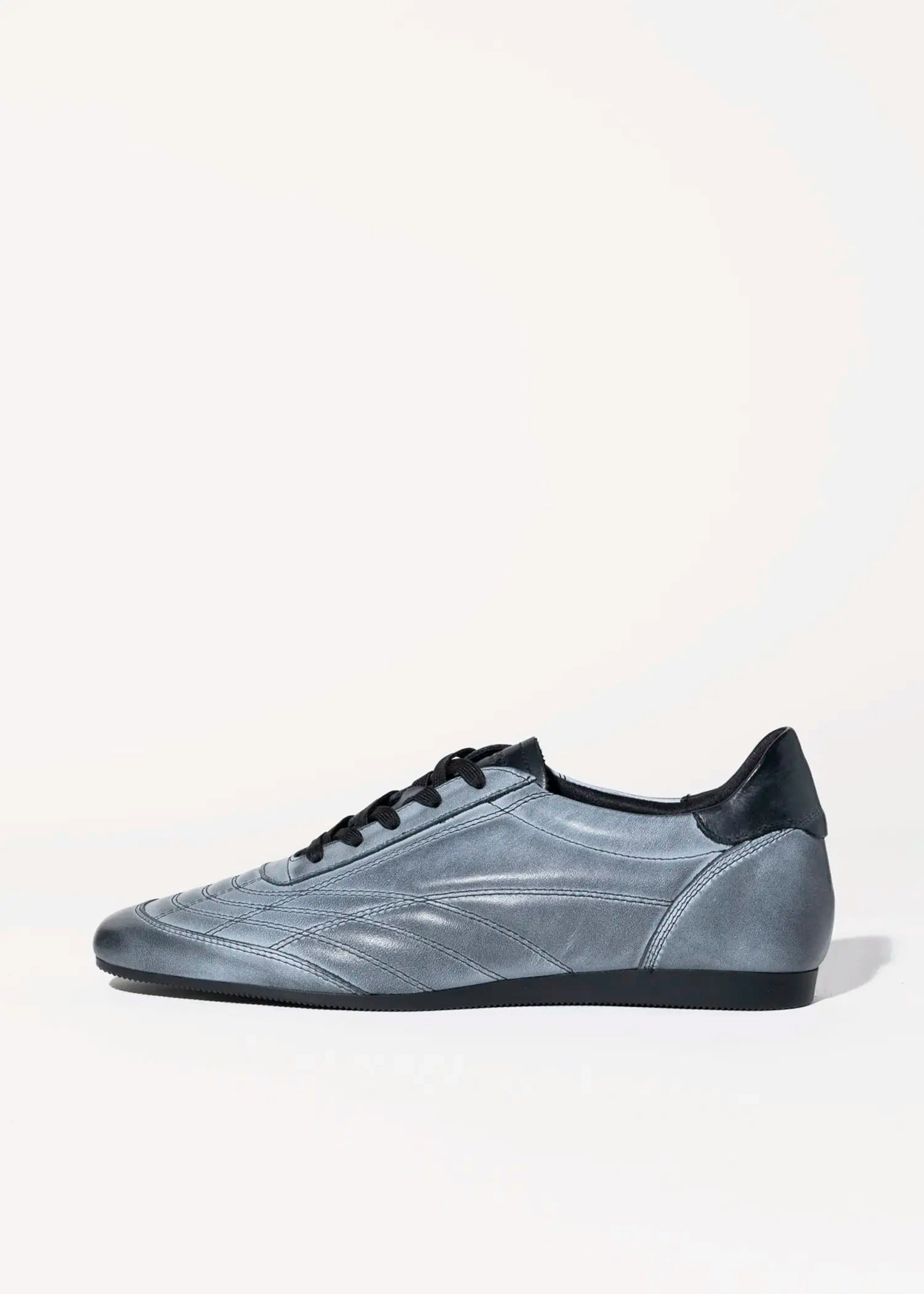 Hillary Sneaker
