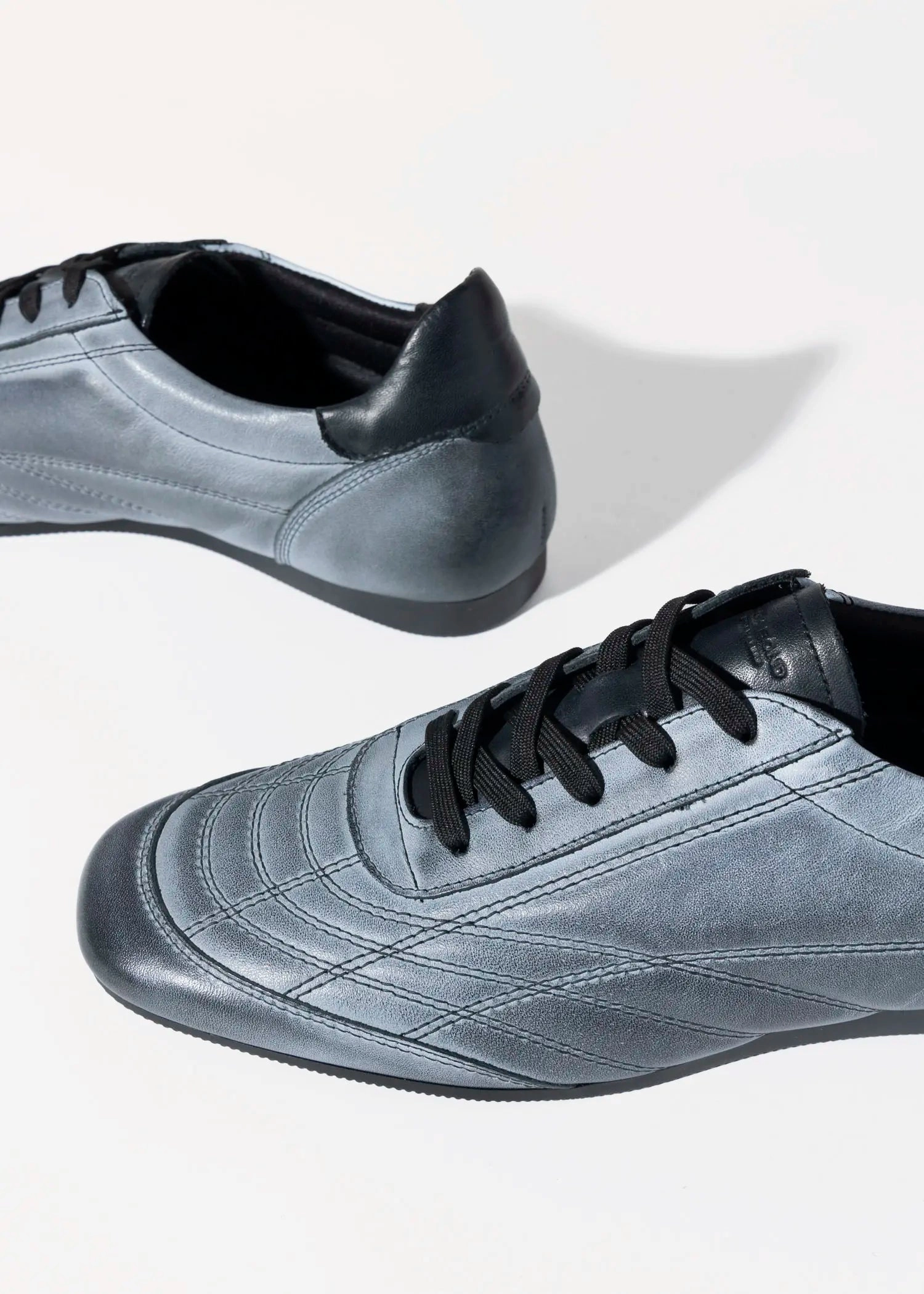 Hillary Sneaker