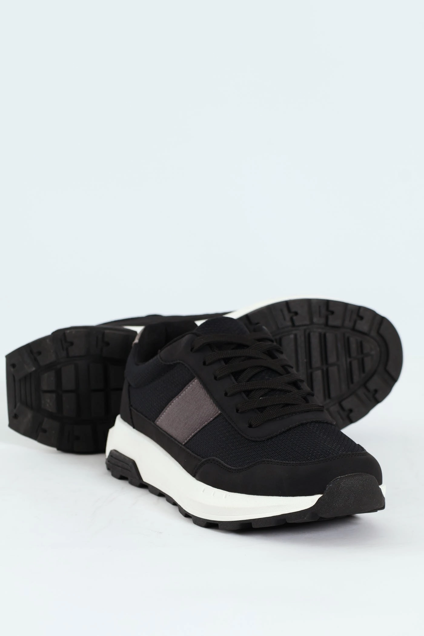 Lace Up Retro Stripe Trainer - Black