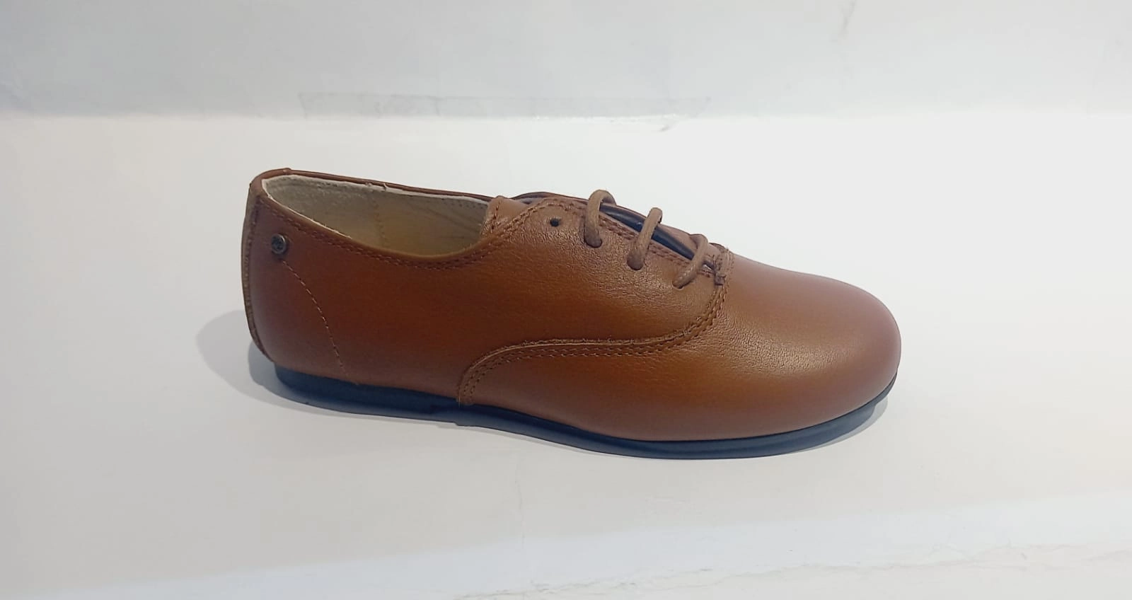 Manuela De Juan Tan Cuoio Leather Oxford Dress Shoes