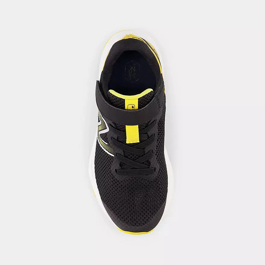 New Balance Black Arishi v4 Bungee Lace Childrens Sneaker