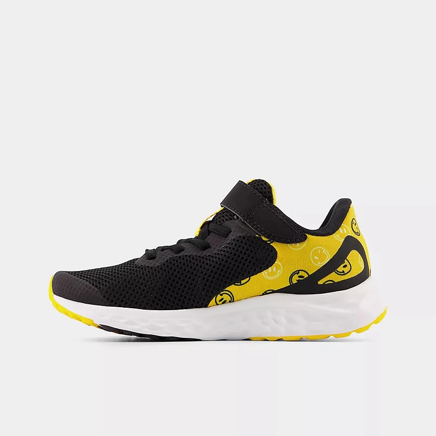 New Balance Black Arishi v4 Bungee Lace Childrens Sneaker
