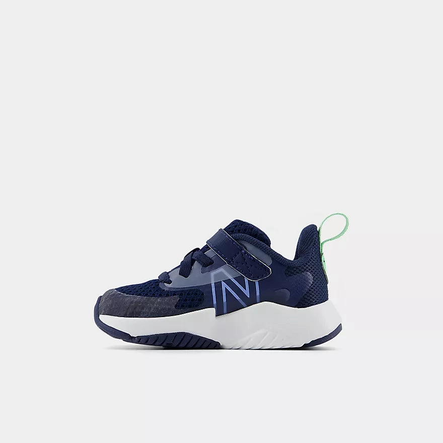 New Balance Navy Rave Run v2 Bungee Lace Toddler Sneaker