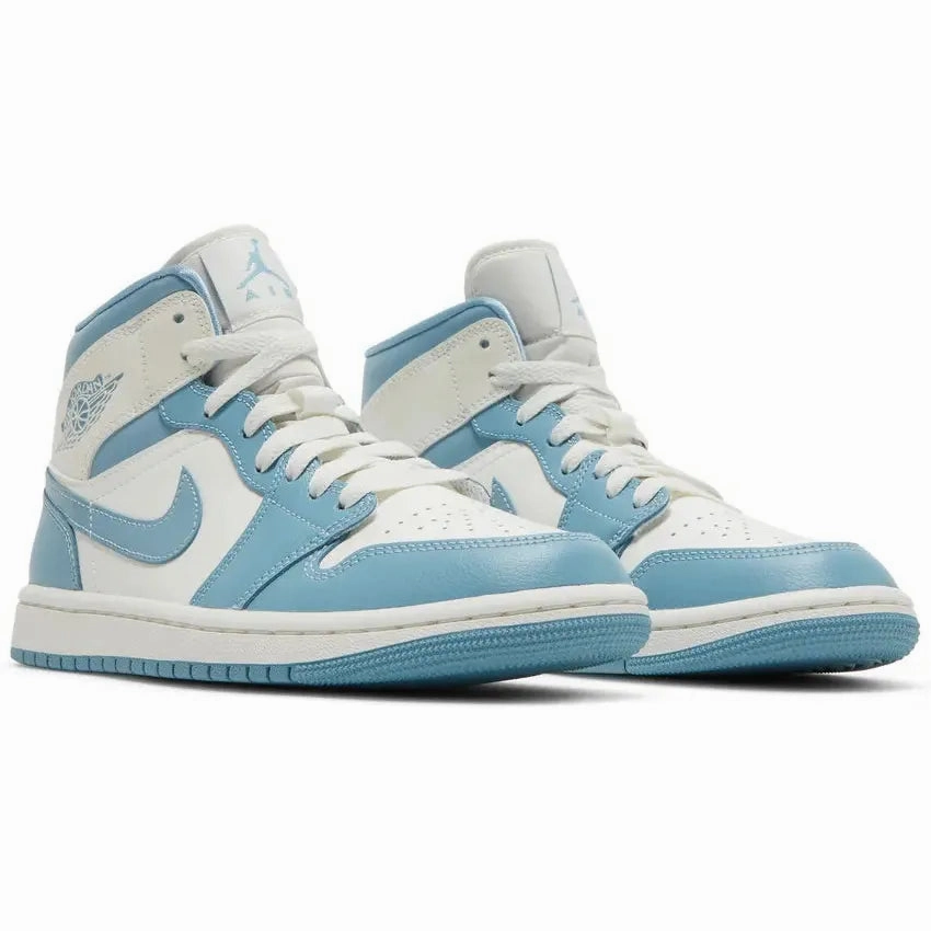 Nike Air Jordan 1 Mid 'University Blue' 2022 W