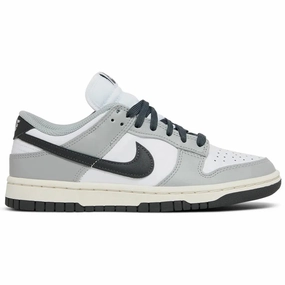 Nike Dunk 'Light Smoke Grey' W