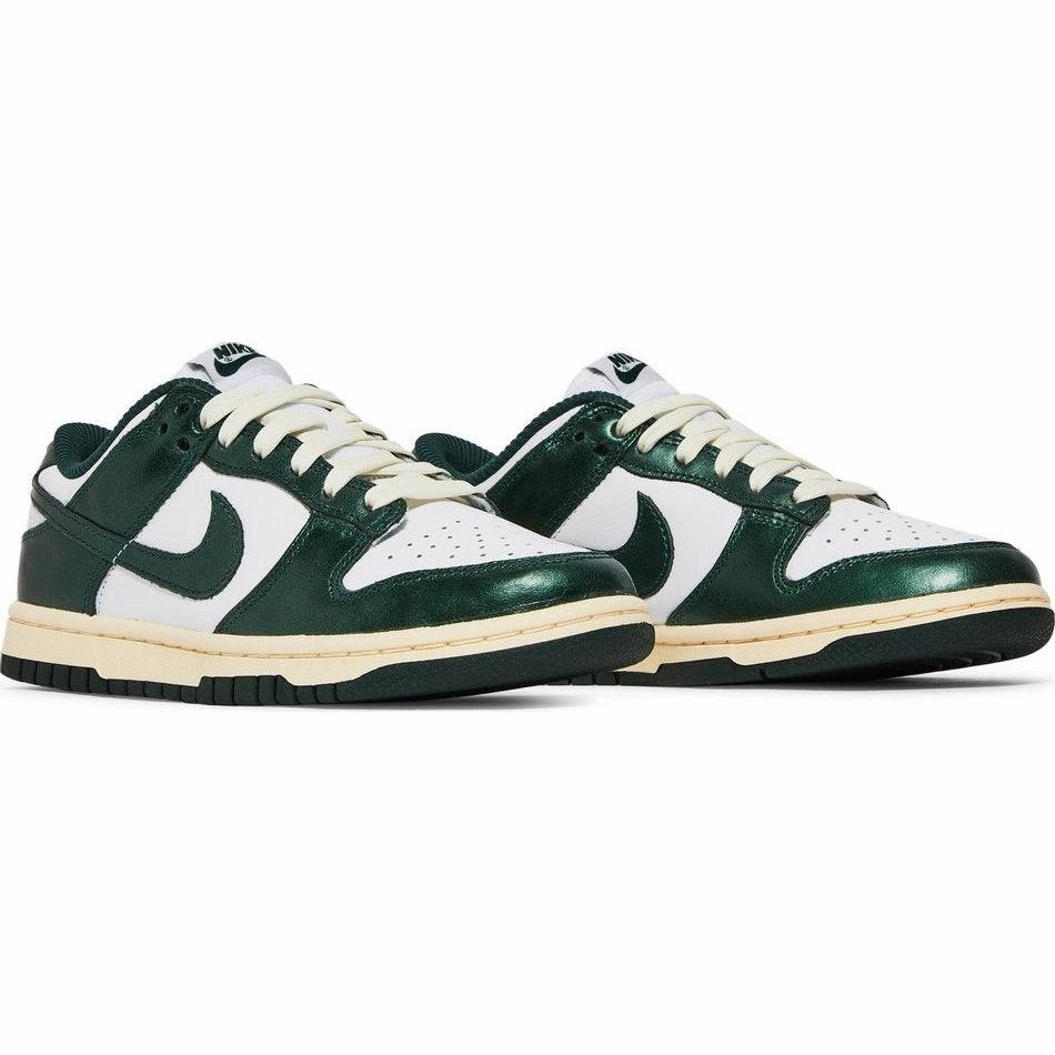Nike Wmns Dunk Low 'Vintage Green'