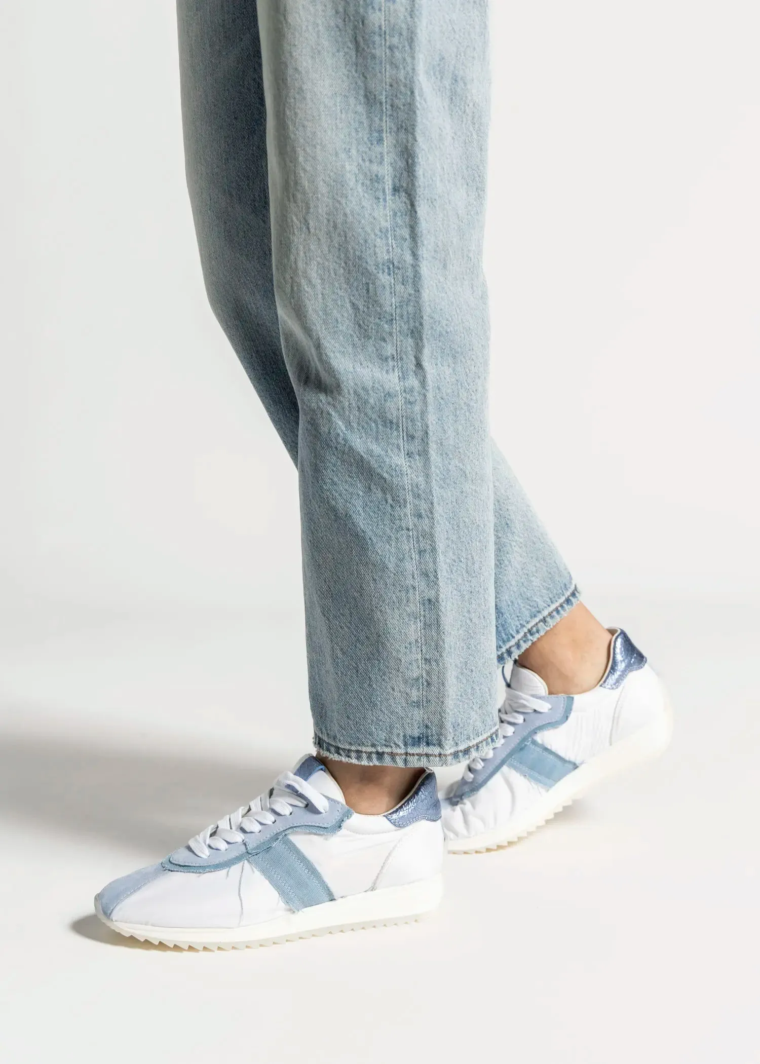 Nylon Sneaker