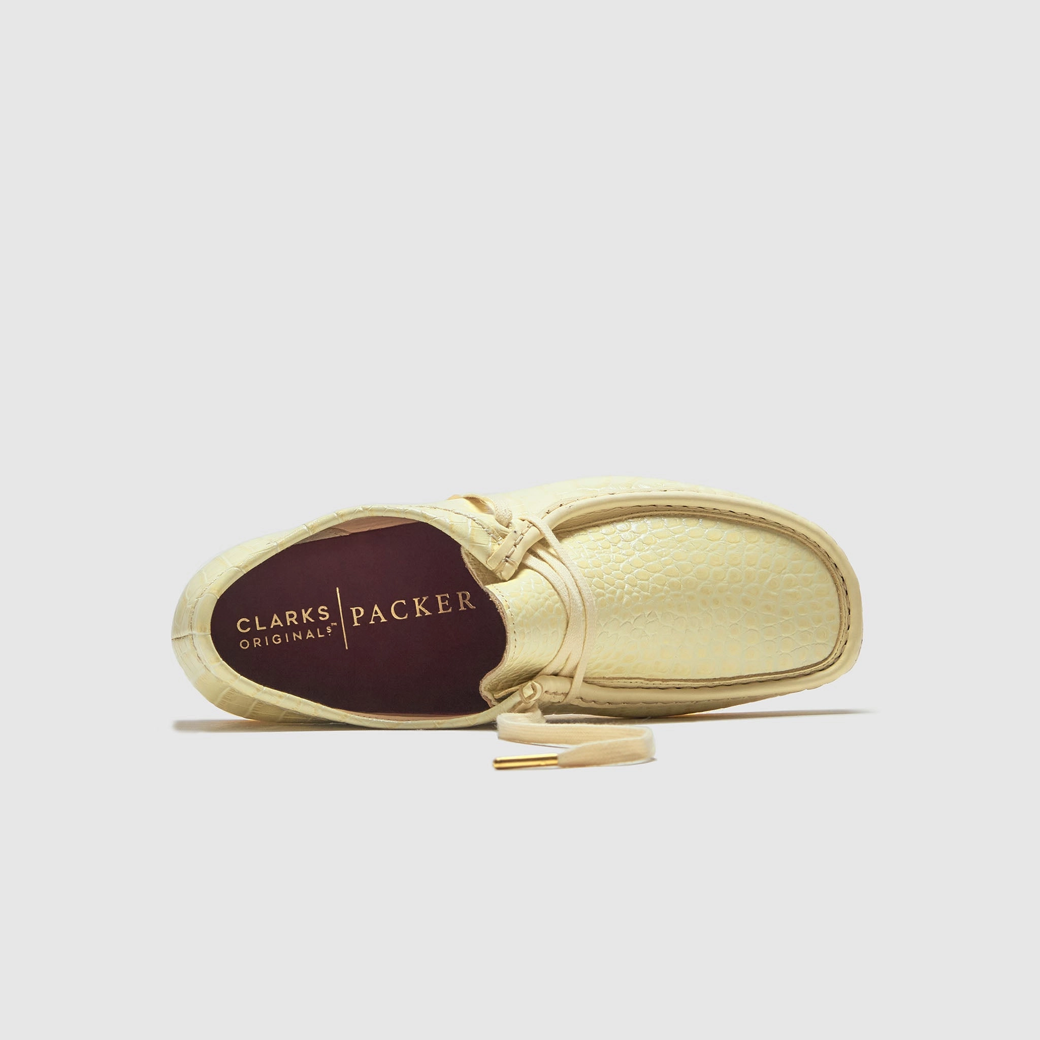 PACKER X CLARKS WALLABEE "TAN CROC"