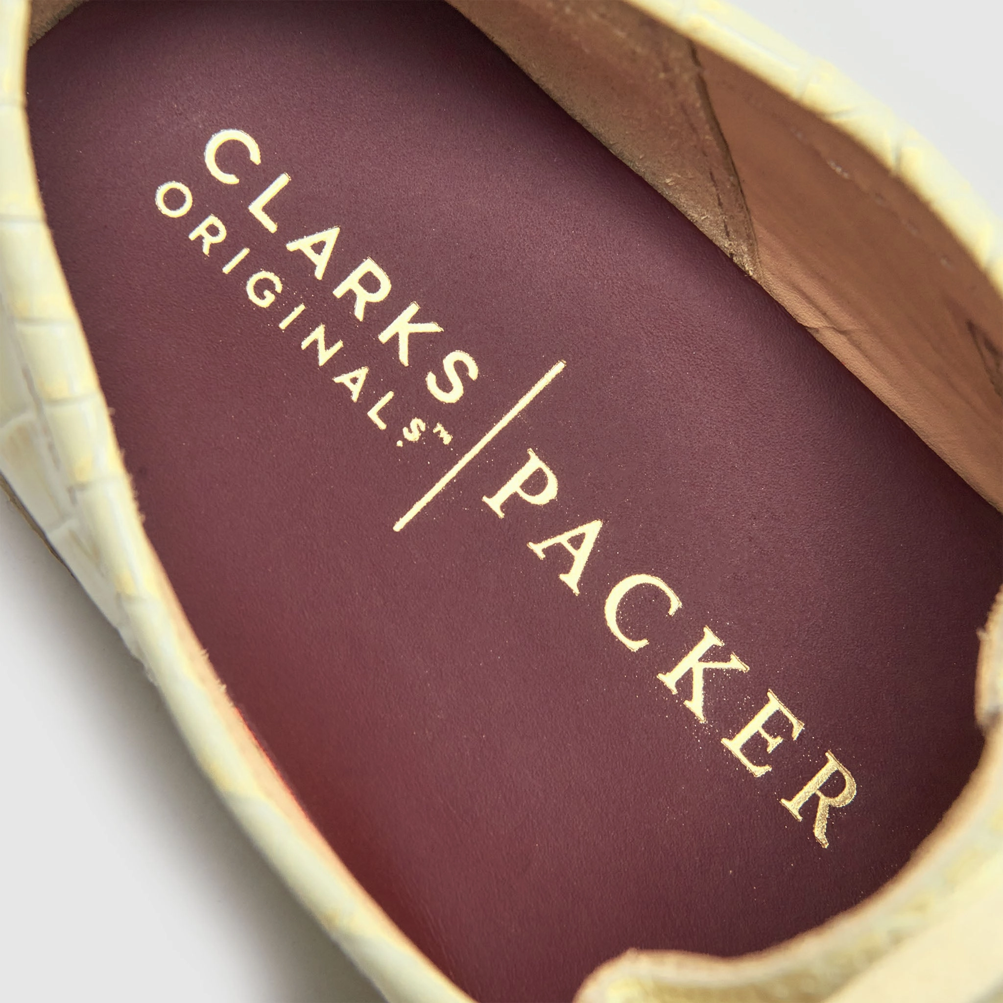 PACKER X CLARKS WALLABEE "TAN CROC"