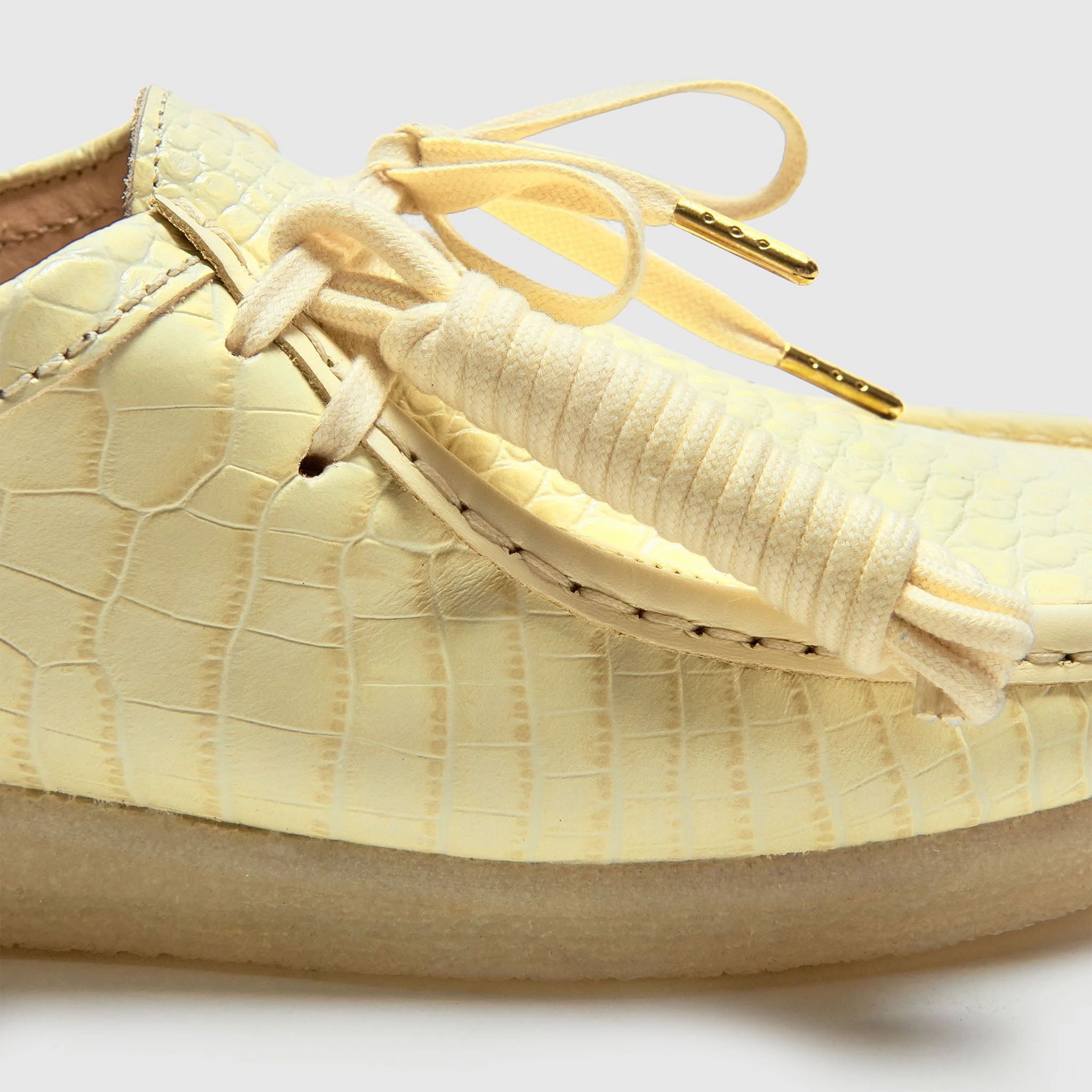 PACKER X CLARKS WALLABEE "TAN CROC"