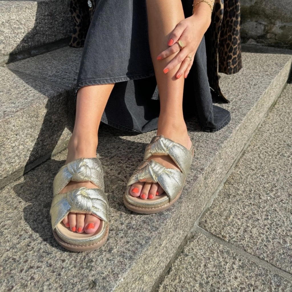 POOL PARTY - GOLD/BEIGE