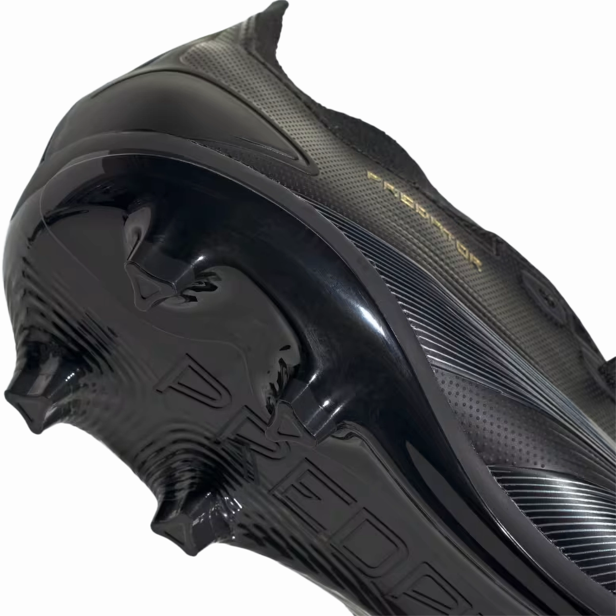 Predator League FG