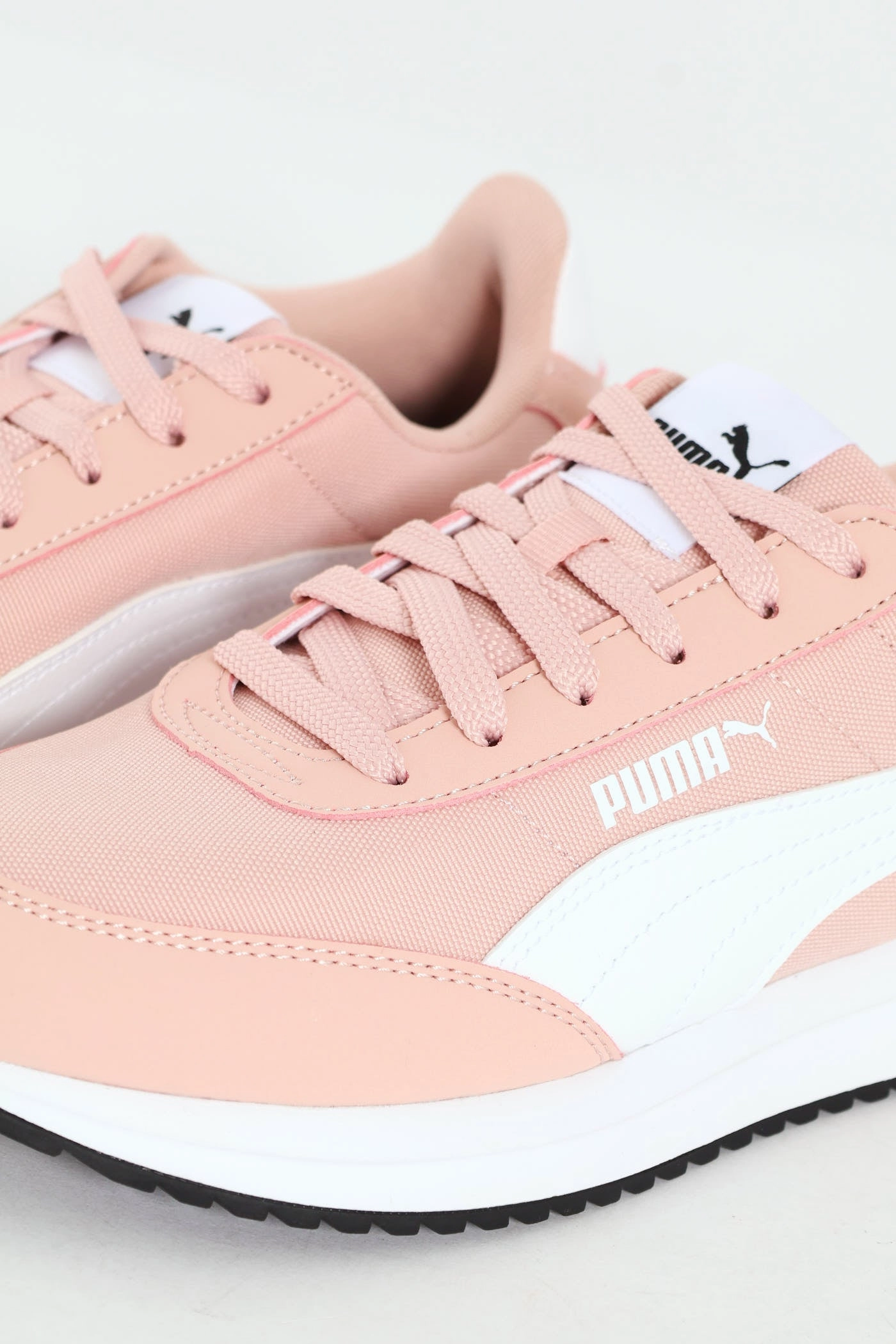 R78 Lightwind Sneaker - Rose