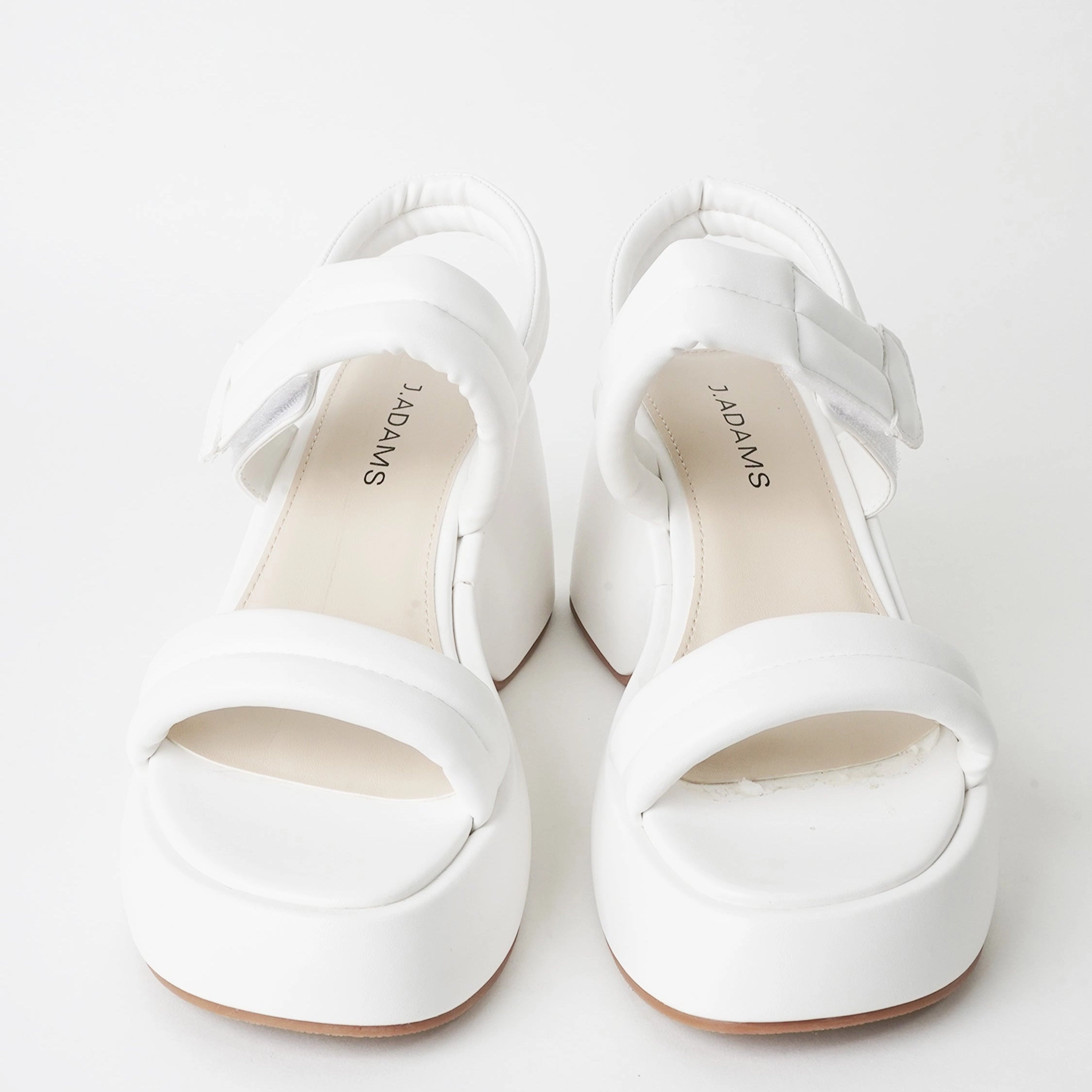 Rayanne | White