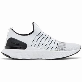 React Phantom Run Flyknit 2 'Oreo'