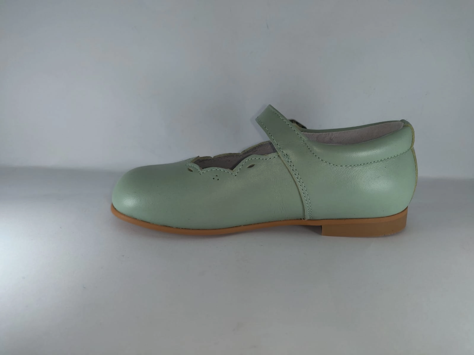 Shawn & Jeffery Girls Lavanda Leather Design Mary Jane