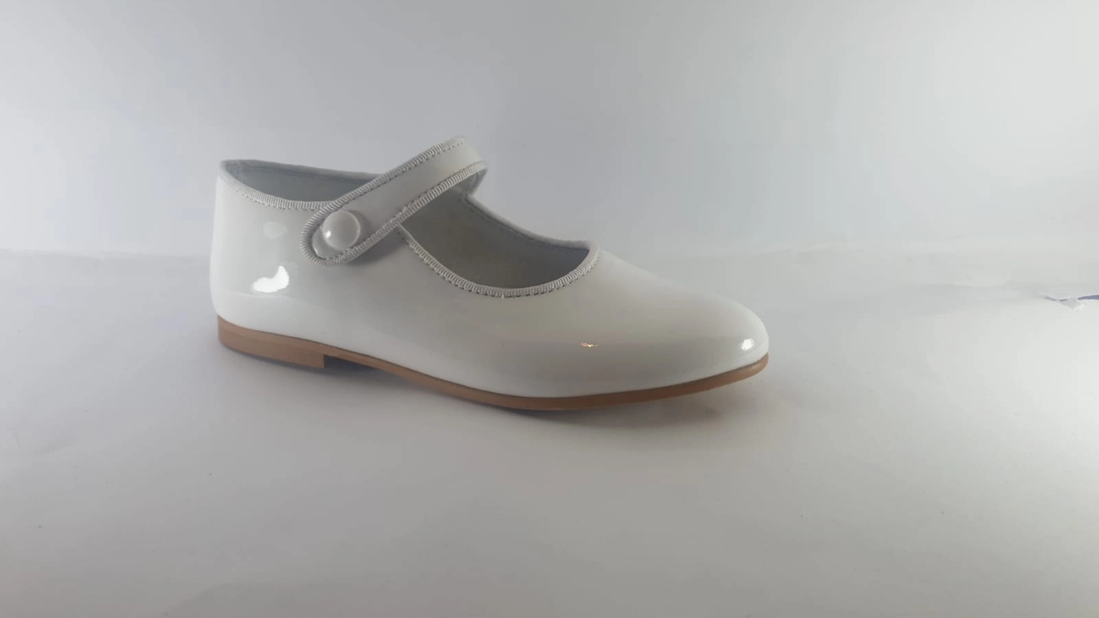 Shawn & Jeffery White Patent Leather Girls Button Mary Jane