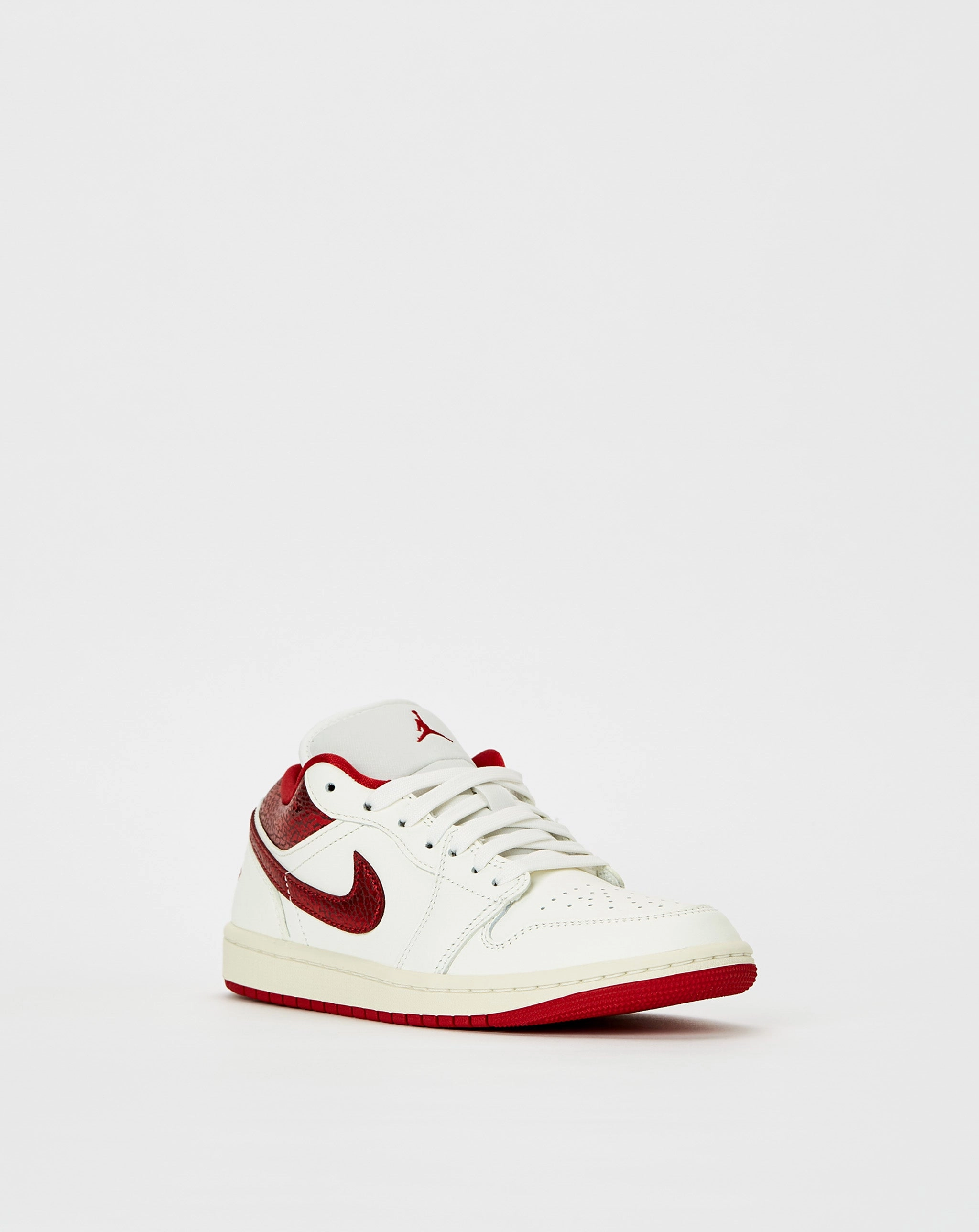 Shoes Air Jordan Women's Air Jordan 1 Low SE
