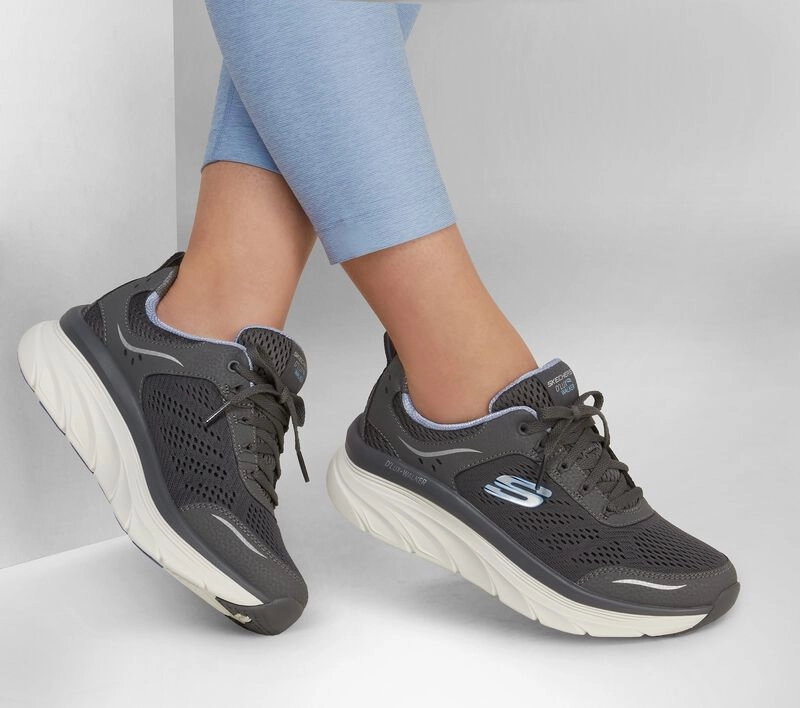 Skechers Relaxed Fit: DLux Walker  Infinite Motion Trainers