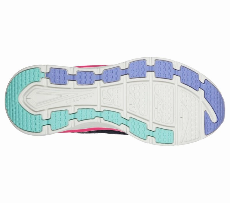 Skechers Relaxed Fit: DLux Walker  Infinite Motion Trainers