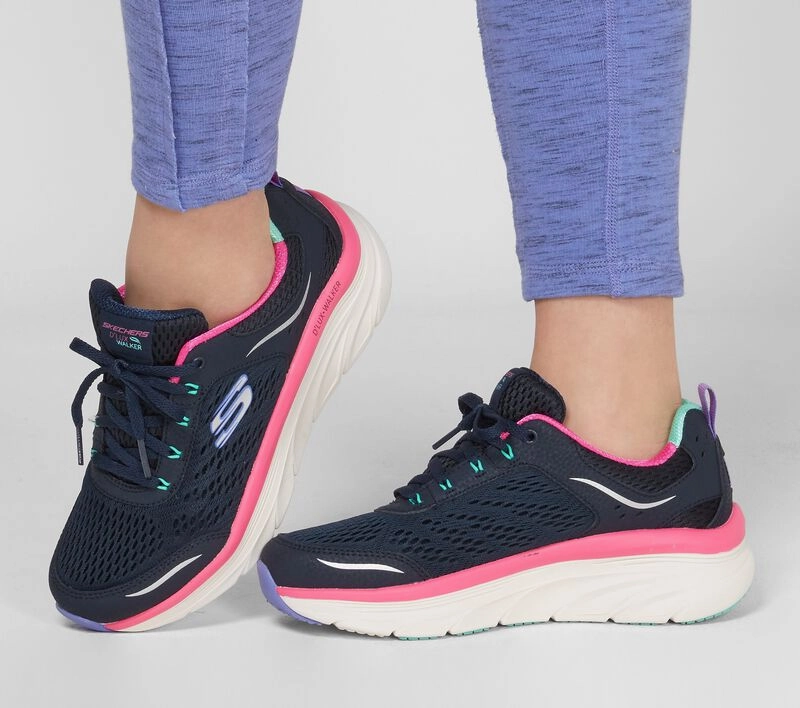 Skechers Relaxed Fit: DLux Walker  Infinite Motion Trainers