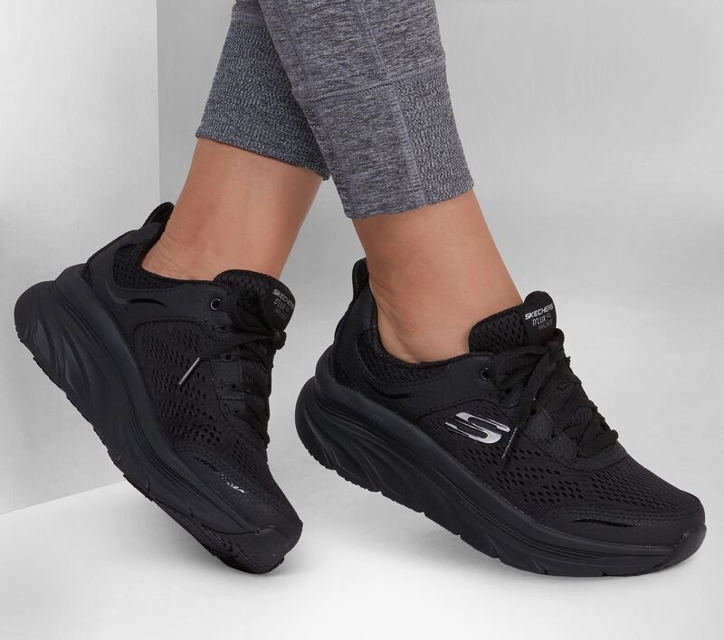 Skechers Relaxed Fit: DLux Walker  Infinite Motion Trainers
