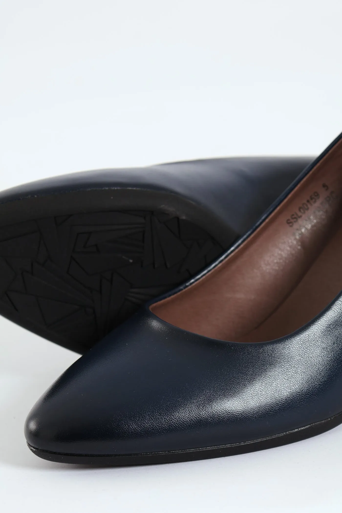 Soft Neriah Pointed Toe Court Heel - Navy