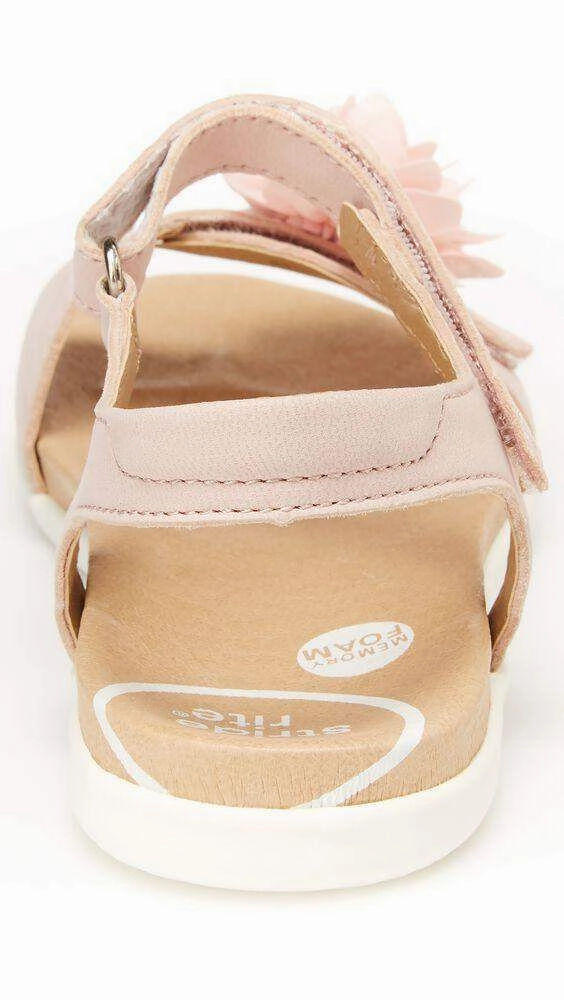 Stride Rite Truly Girls Dress Sandals (Little Kids/Big Kids)