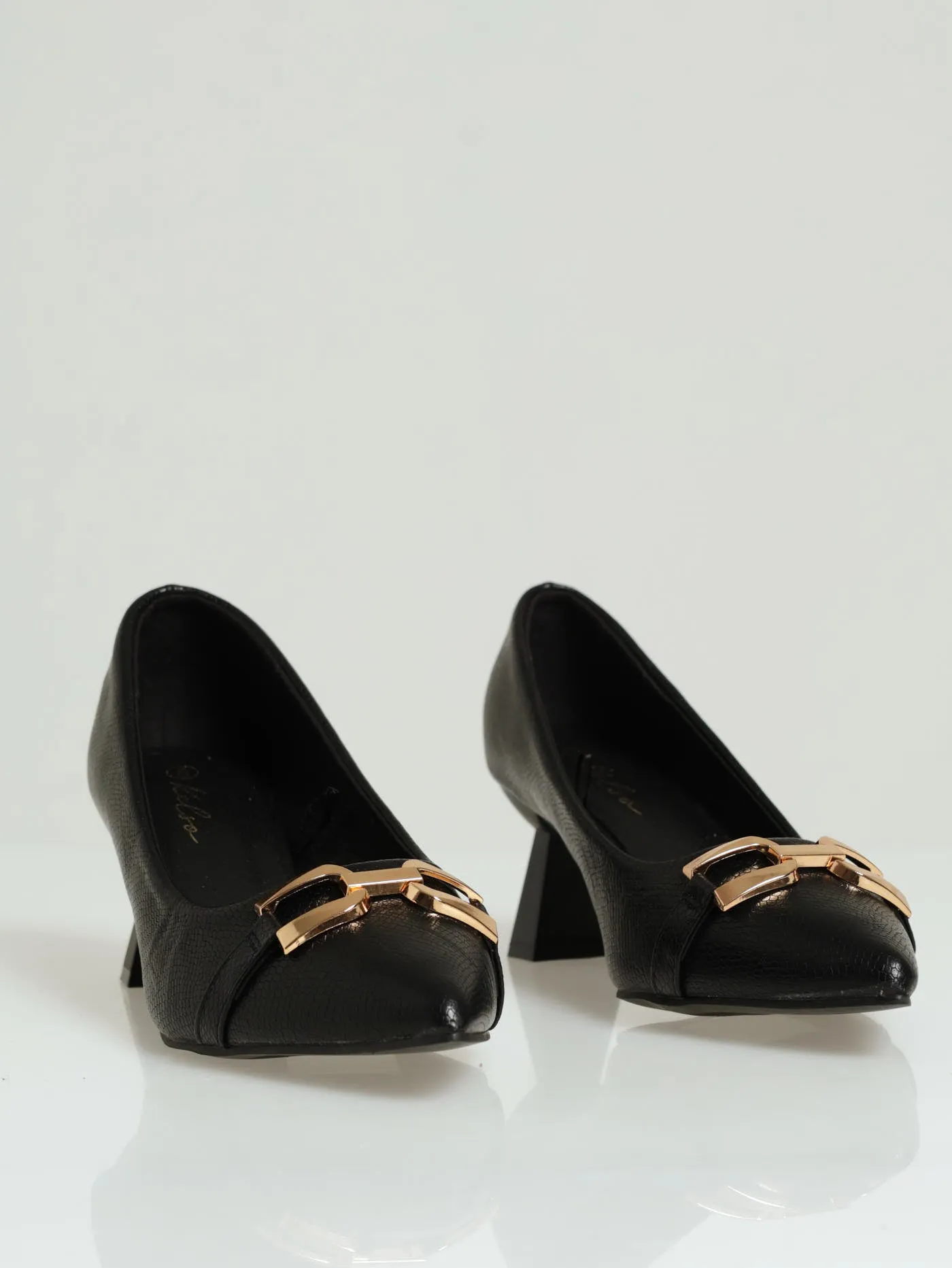 Tapered Court Heel With Metal Trim - Black