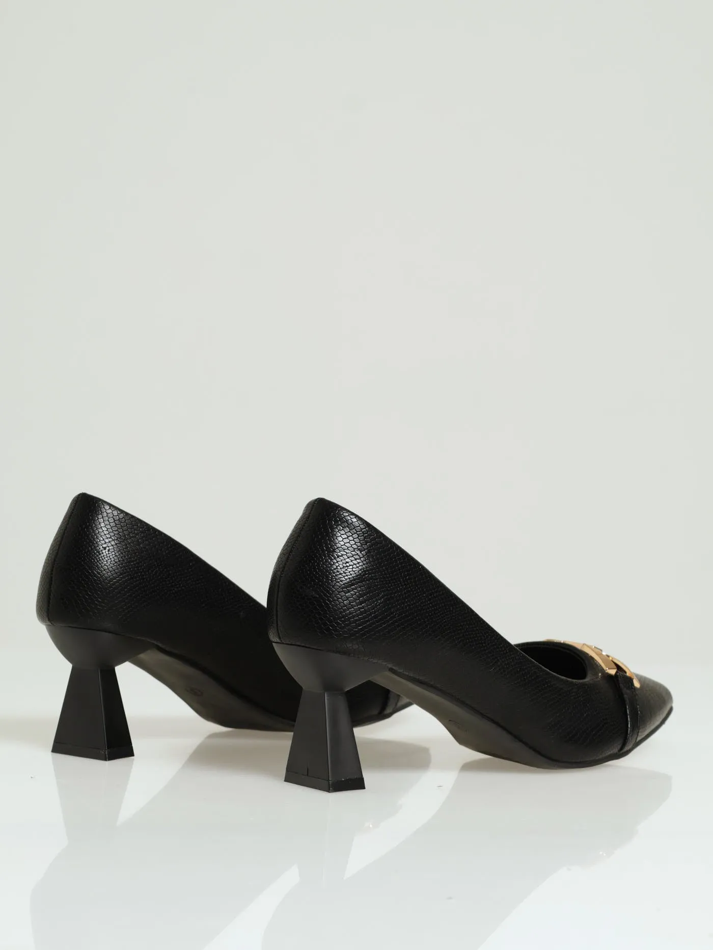 Tapered Court Heel With Metal Trim - Black